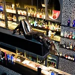 Отель Westcord Fashion