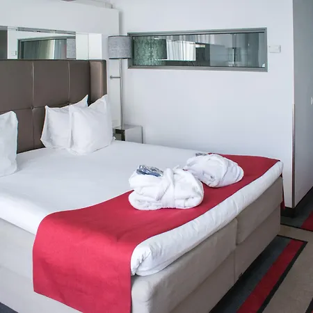 韦斯特考得酒店 酒店