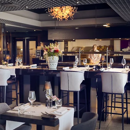 Westcord Fashion Hotel