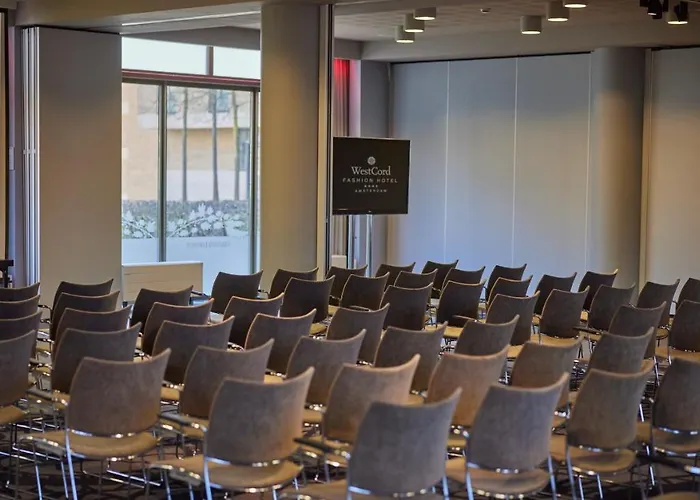 Westcord Fashion מלון 4*