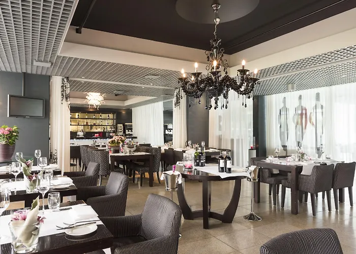 Westcord Fashion Hotel 4*