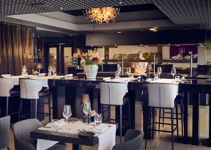 Westcord Fashion Hotel