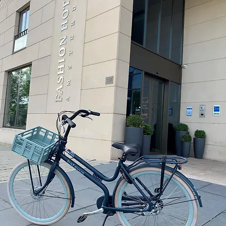 Westcord Fashion Hotel 4*